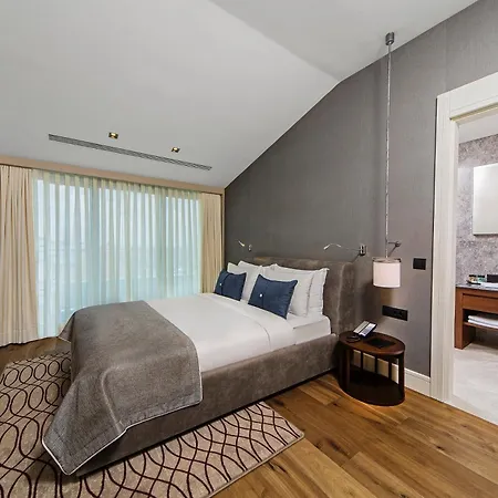 Arts Harbiye - Special Class 5*